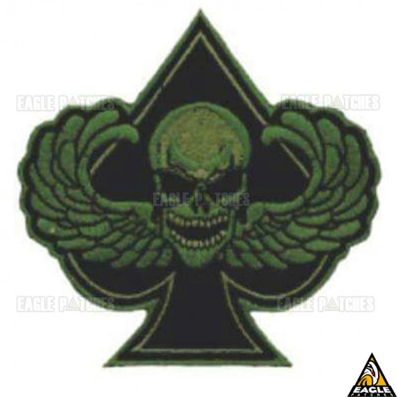 Patch Bordado Ás Caveira