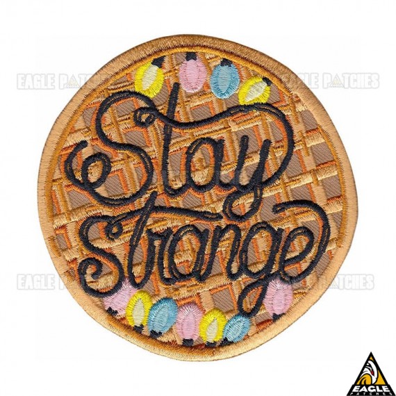 Patch bordado Stranger Things - Stay Strange