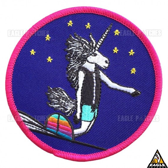 Patch Bordado Surfing Unicorn